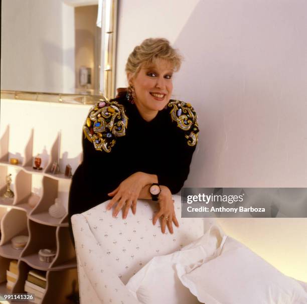 Portrait of American singer and actress Bette Midler, Los Angeles, California, 1980s.