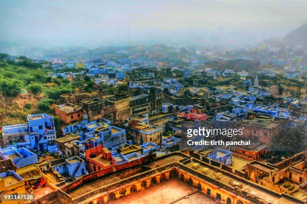 the beautiful bundi city of rajasthan,india - bundi imagens e fotografias de stock