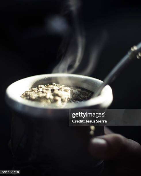 close up view of an argentine mate drink, buenos aires - yerba mate stock-fotos und bilder