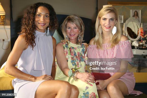 Annabelle Mandeng, Leonie Bechtoldt and Tanja Buelter during the Klambt Style Cocktail at HENRI Hotel on July 3, 2018 in Berlin, Germany.