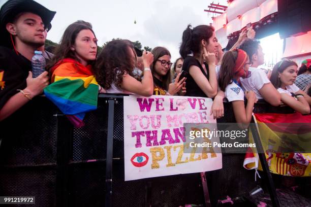 Fans wait for the beginning of Jessie J performance on the Mundo stage on day 4 of Rock in Rio Lisbon on June 30, 2018 in Lisbon, Portugal.