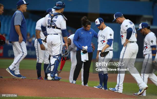 Toronto Blue Jays starting pitcher Marco Estrada would leave the game with a hip issue as the Toronto Blue Jays beat the New York Mets 8-6 at the...