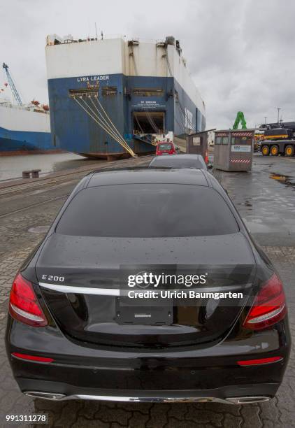 Passenger car export overseas at BLG Logistics in Bremerhaven. The picture shows Mercedes passenger cars shortly before being loaded onto the...