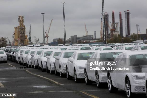 Passenger car export overseas at BLG Logistics in Bremerhaven. The picture shows AUDI passenger cars shortly before being loaded onto the transport...