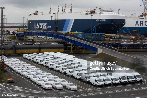 Passenger car export overseas at BLG Logistics in Bremerhaven. The picture shows AUDI passenger cars and Ford transport vehicles shortly before being...