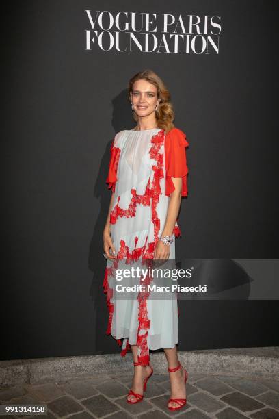 Model Natalia Vodianova attends the Vogue Foundation Dinner Photocall as part of Paris Fashion Week - Haute Couture Fall/Winter 2018-2019 at Musee...