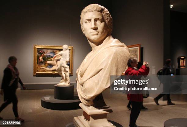 Picture of the marble bust "Brutus" by Michelangelo Buonarroti taken in the Metropolitan Museum in New York, US, 06 November 2017. The museum in New...