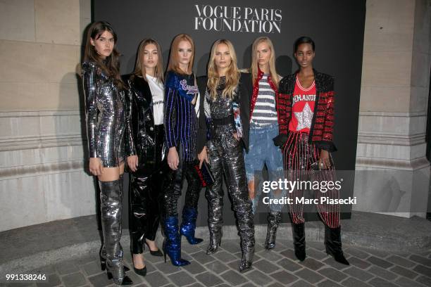 Vanessa Moody, Graze Elizabeth, Alexina Graham, Natasha Poly, Kirstin Liljegren and Tami Williams attend the Vogue Foundation Dinner Photocall as...