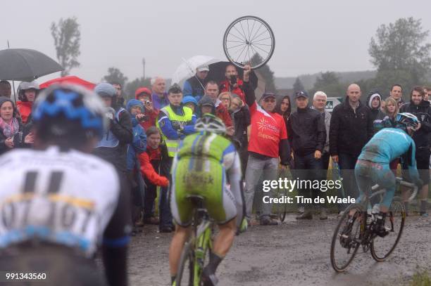 101Th Tour De France, Stage 5 Illustration Illustratie, Pave Coble Stones Kassei, Mecanic Mecanicien Mekanieker, Wheel Roue Wiel, Ypres - Arenberg...