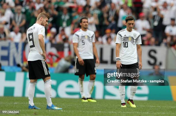 Mesut Oezil of Germany Timo Werner of Germany during the 2018 FIFA World Cup Russia group F match between Germany and Mexico at Luzhniki Stadium on...