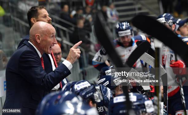 Slovakia's coach Craig Ramsay during the Ice hockey Deutschland Cup match between USA and Slovakia in Augsburg, Germany, 10 November 2017. Photo:...