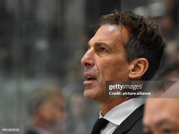 The US assistant coach Chris Chelios during the Ice hockey Deutschland Cup match between USA and Slovakia in Augsburg, Germany, 10 November 2017....