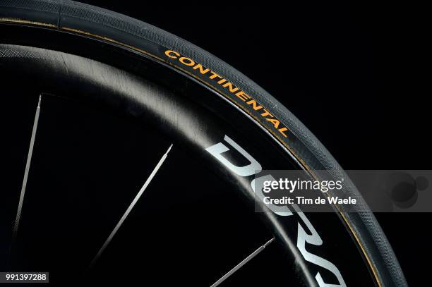 Bmc Racing Team 2015 Continental Tyre Pneu Band, Shimano, Wheel Roue Wiel, Illustration Illustratie, Training Camp Entrainement, Equipe Ploeg /Tim De...