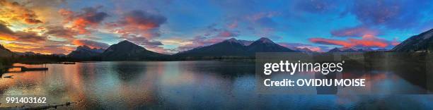 banff vermillion lake pano - vermillion stock pictures, royalty-free photos & images