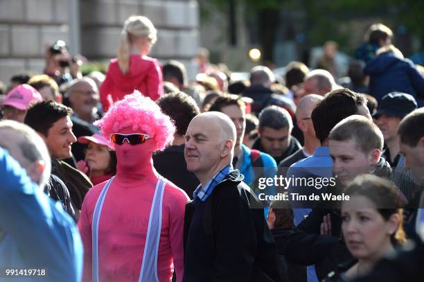 97Th Tour Of Italy 2014, Team Presentation Illustration Illustratie, Fans Supporters Public Publiek Spectators, Pink Roze, Presentation Equipes...