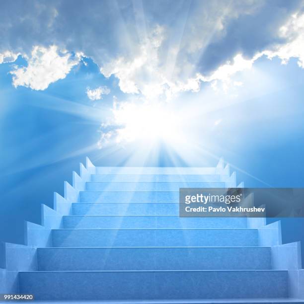 stairs in the sky - 天国　階段 ストックフォトと画像