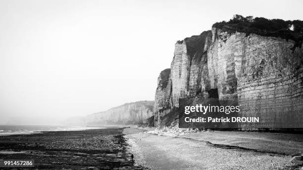 alone with the cliff - drouin stock pictures, royalty-free photos & images