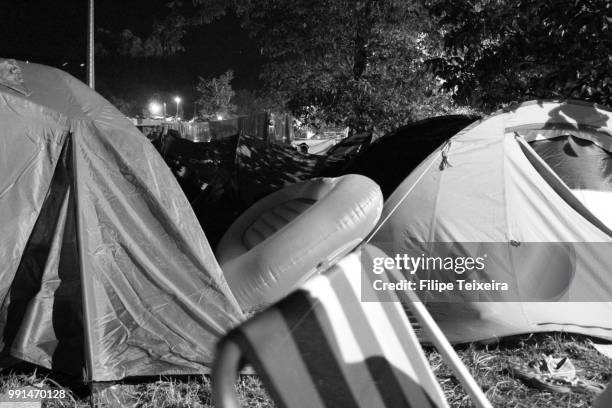 living at paredes de coura festival - filipe teixeira stock pictures, royalty-free photos & images