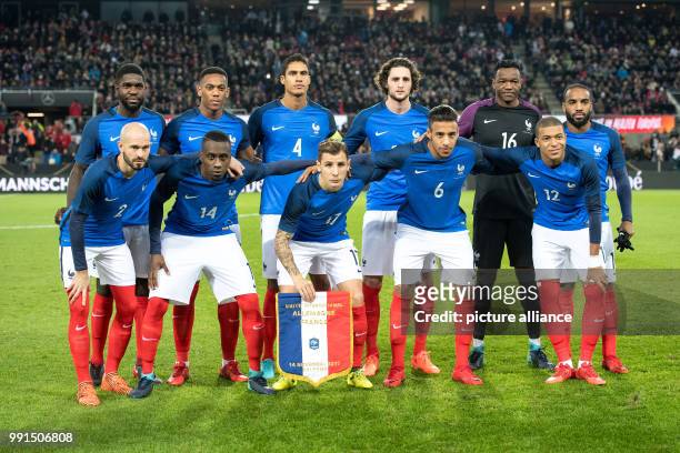 International match, Germany - France in Cologne, Germany, 14 November 2017. French national team players pose for the team photo before the match....