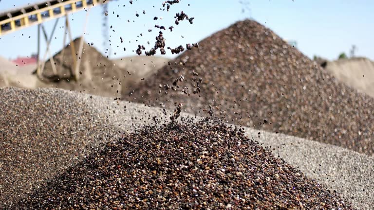 https://media.gettyimages.com/id/991507428/video/stone-pit.jpg?b=1&s=640x640&k=20&c=m4oZbznAROdSzOMRCDy1wnaMOnmDBBzf0gSMzOPNpEs=