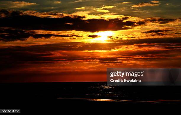 red evning - evning stock pictures, royalty-free photos & images