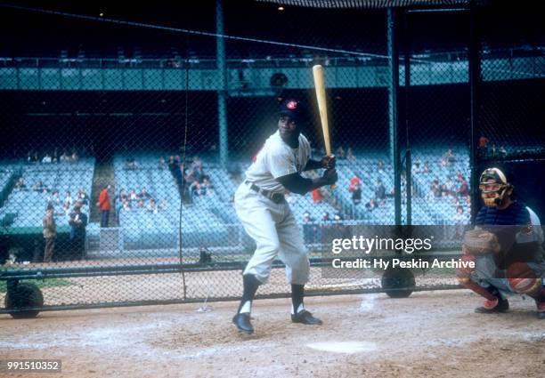 Dave Pope of the Cleveland Indians hits in the batting cage before an MLB game against the New York Yankees on May 11, 1955 at Yankee Stadium in the...