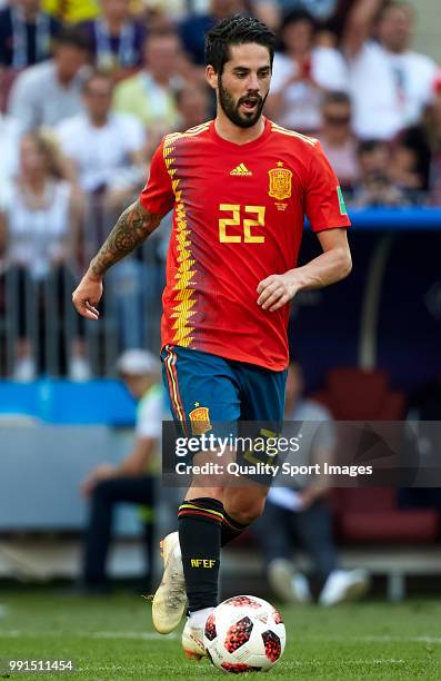 Isco Alarcon of Spain controls the ball during the 2018 FIFA World Cup Russia Round of 16 match between Spain and Russia at Luzhniki Stadium on July...