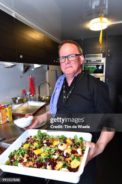 Hotel - Team Lotto-Soudal 2015Carol De Dobbelaere Cook Kok Cuisinier, Illustration Illustratie, Kitchen Truck Camion Cuisine Kook Vrachtwagen, Food...