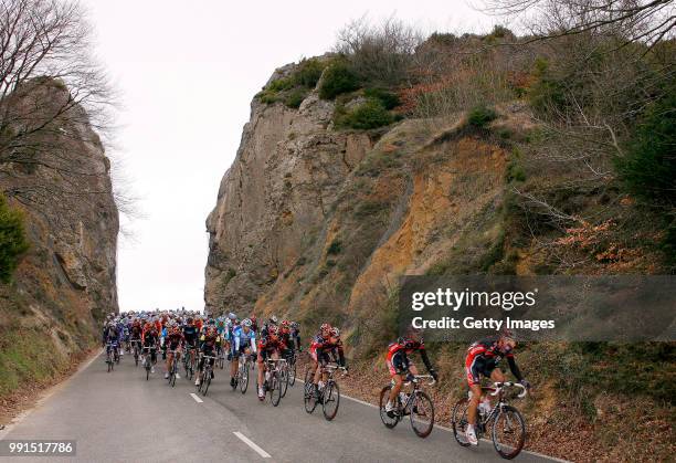 Vuelta Ciclista Al Pais Vasco 2010/ Stage 3Illustration Illustratie, Peleton Peloton, Mountains Montagnes Bergen, Landscape Paysage Landschap, Viana...