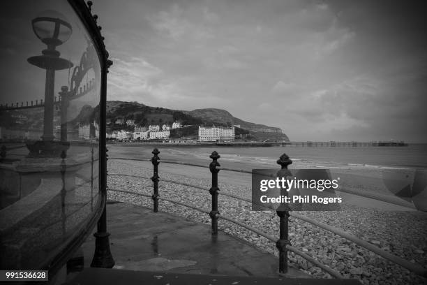 pier view - phil rogers stock pictures, royalty-free photos & images