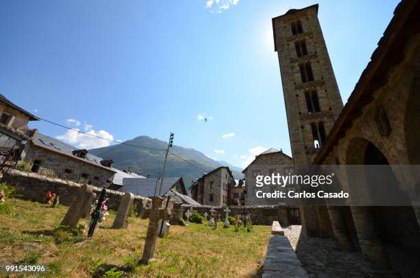 erill la vall church - casado stock pictures, royalty-free photos & images