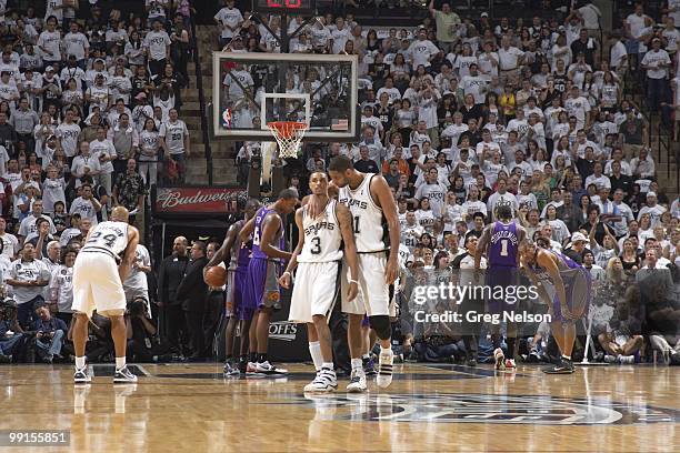 Playoffs: San Antonio Spurs Tim Duncan and George Hill during game vs Phoenix Suns. Game 3. San Antonio, TX 5/7/2010 CREDIT: Greg Nelson