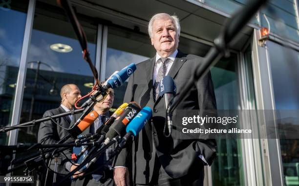 Chairman Horst Seehofer arriving to the CDU's headquarters for a further round of exploratory talks in Berlin, Germany, 17 November 2017....