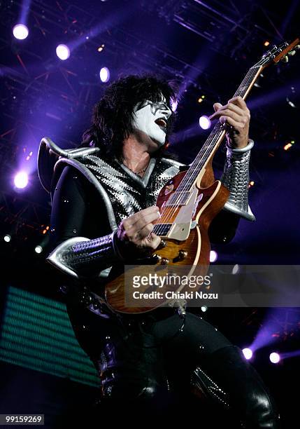 Tommy Thayer of Kiss performs at Wembley Arena on May 12, 2010 in London, England.