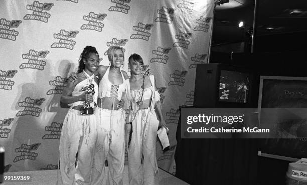 7th: TLC: Rozonda 'Chilli' Thomas , Tionne 'T-Boz' Watkins and Lisa 'Left Eye' Lopes pose for a group photo at the 12th Annual MTV Video Music Awards...