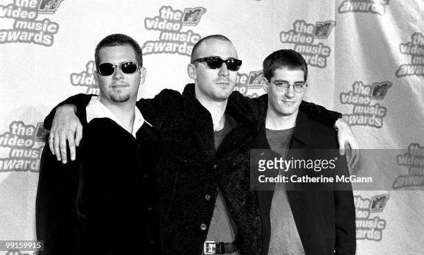 7th: The band 'Live' pose for a group photo at the 12th Annual MTV Video Music Awards on September 7, 1995 at Radio City Music Hall in New York City,...