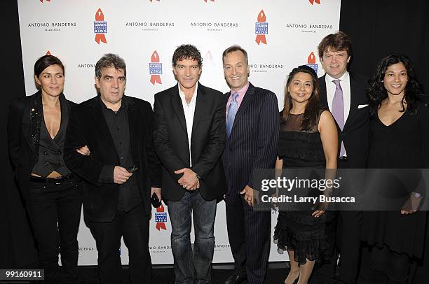 Valerie Schaack, Eduardo Lago, Antonio Banderas, Frank Conway, Vanita Sabnani, Didier Mainedebiren and Ambika Kumar pose while Antonio Banderas...