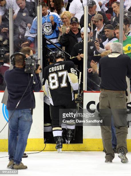 In what is the final game ever played at Mellon Arena Sidney Crosby of the Pittsburgh Penguins is the last player on the Pittsburgh Penguins to step...