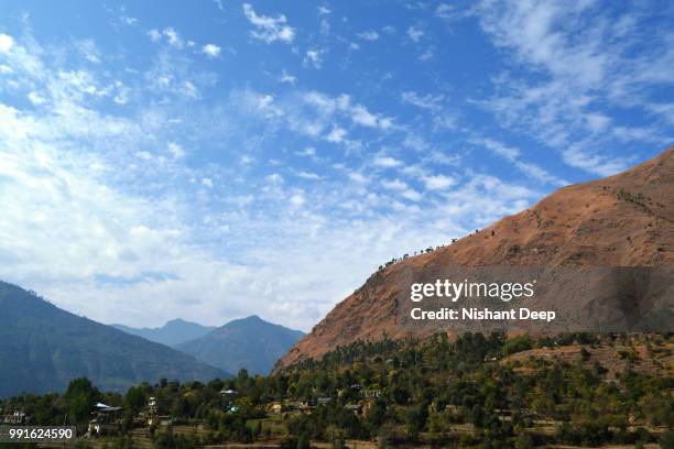 phulga-kheerganga - manali - solang - ganga stock pictures, royalty-free photos & images