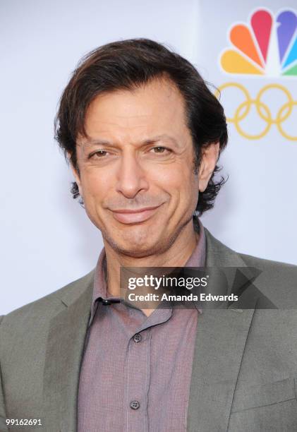 Actor Jeff Goldblum arrives at the Cable Show 2010 featuring an evening with NBC Universal at Universal Studios Hollywood on May 12, 2010 in...