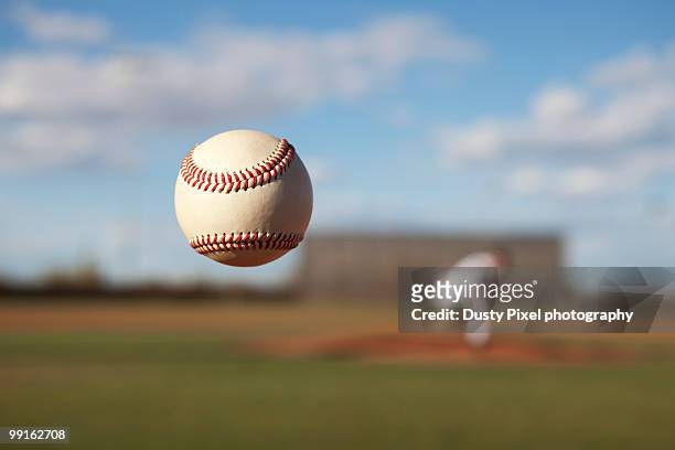 knuckleball pitch - baseball ball ストックフォトと画像