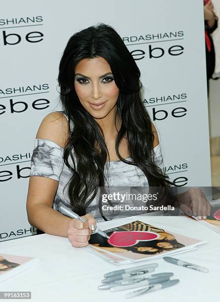 Kim Kardashian attends Kim And Kloe Kardashian PA At Bebe Rodeo Drive on May 12, 2010 in Beverly Hills, California.