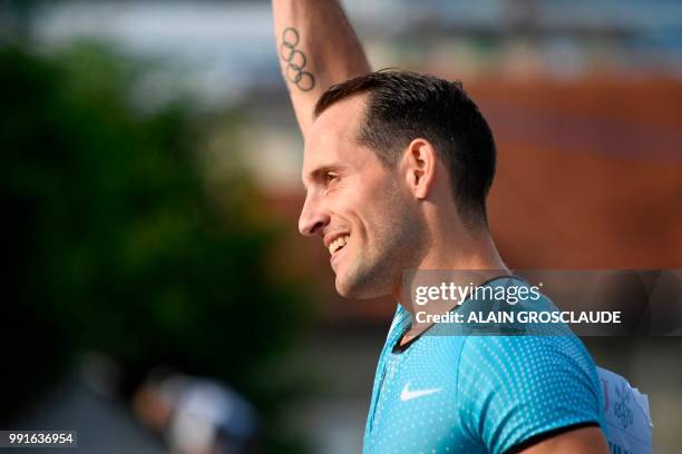 France's Renaud Lavillenie reacts as he competes in the men's polevault event ahead of the IAAF Diamond League athletics meeting Athletissima in...