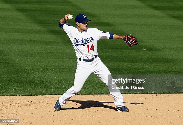 Jamey Carroll of the Los Angeles Dodgers plays against the Arizona Diamondbacks at Dodger Stadium on April 13, 2010 in Los Angeles, California.