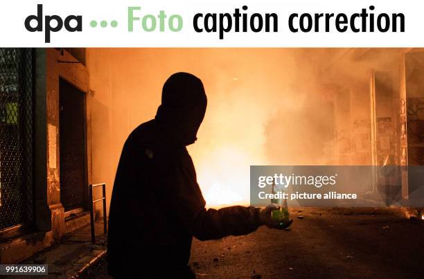 The object in the picture 99-916858 sent to you on 18 November 2017 via FTP was wrongly not identified. The correct name for the object is "Molotov...