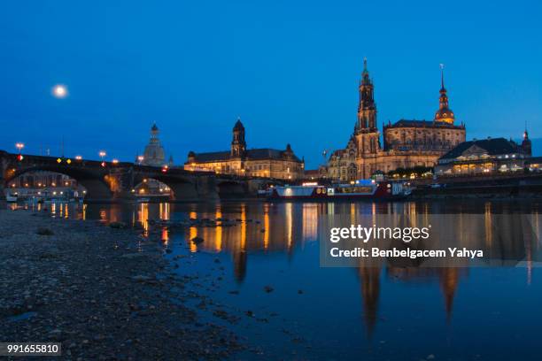 fluss elbe - fluss stockfoto's en -beelden