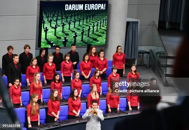 The trumpet soloist of the Music Corps of the German Federal Armed Forces, Matthias Hesseler, playing the traditional lament of the German Armed...