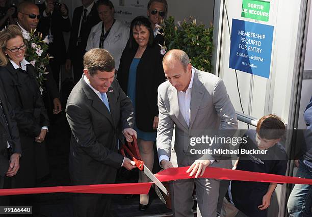 Matt Rivkin 5,553 Pavillion Opening Stock Photos, High-Res Pictures, and Images ...
