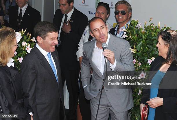 Matt Rivkin 5,553 Pavillion Opening Stock Photos, High-Res Pictures, and Images ...