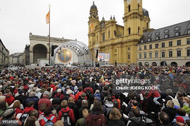 Believers celebrate Ascension Day at the second Oecumenic Church Congress on May 12, 2010 in Munich, southern Germany. According to organisers, the...